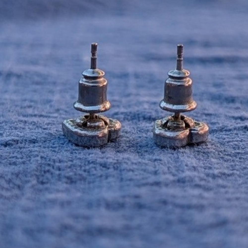Brighton Rendezvous Mixed Metal Heart Stud Earrings Silver Gold Tone Beaded Tiny - Picture 3 of 4